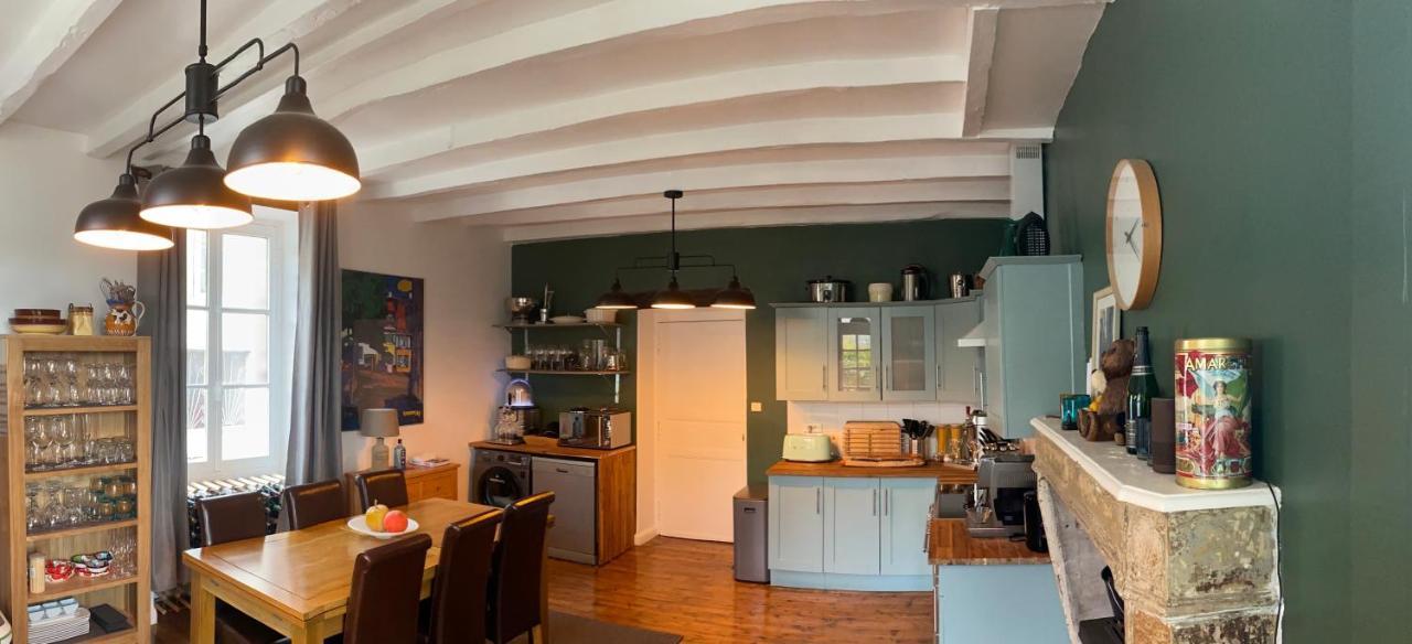 Maison Dix Tusson Kültér fotó