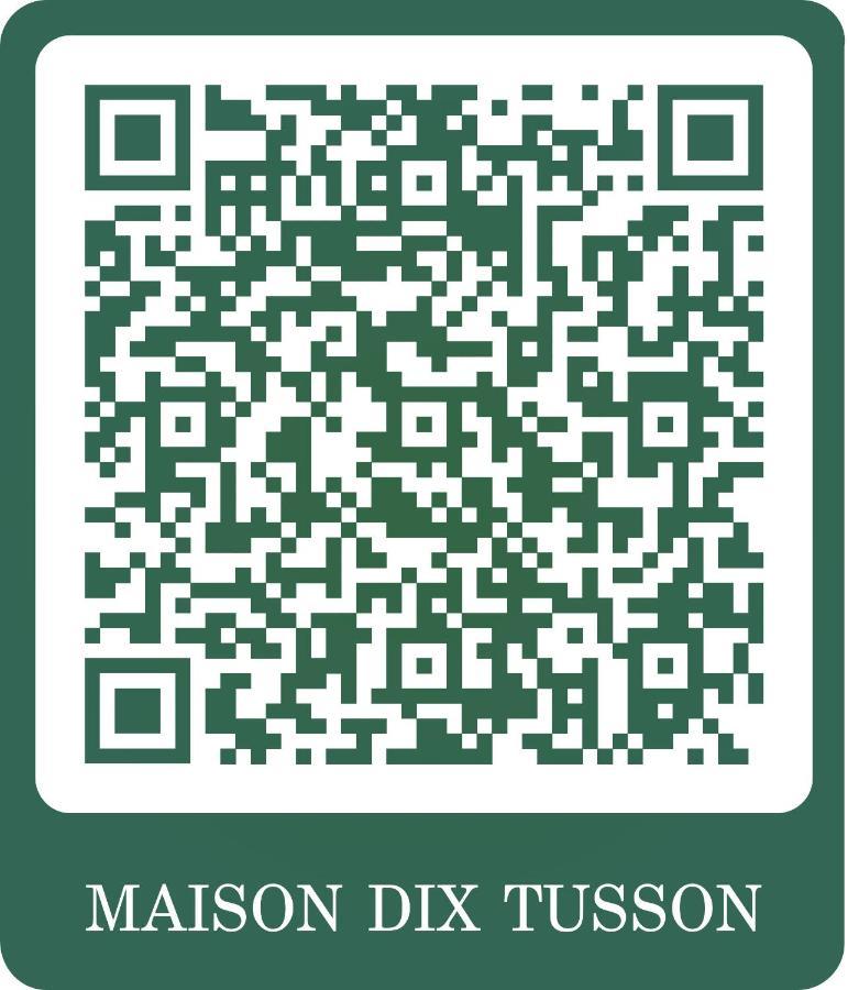 Maison Dix Tusson Kültér fotó
