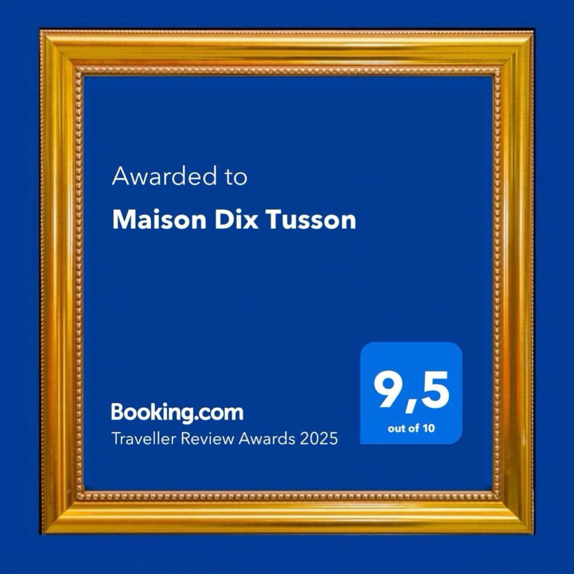 Maison Dix Tusson Kültér fotó